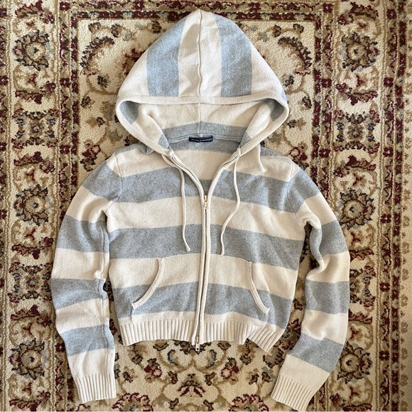 Brandy Melville Alana Hoodie NWOT - Picture 1 of 4